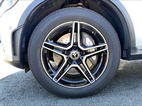 Used 2022 Mercedes-Benz GLC 300 4MATIC image 5