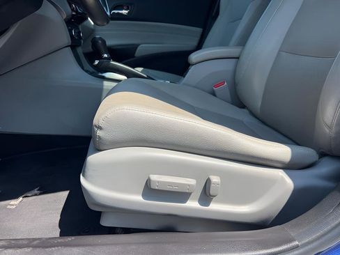 Used 2016 Acura ILX FWD image 38