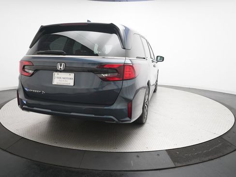 Certified 2025 Honda Odyssey EX-L image 13