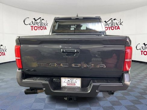 Used 2025 Toyota Tacoma TRD Off-Road AWD/4WD image 7
