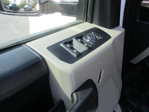 Used 2019 Ford F250 XL w/ Power Equipment Group image 7