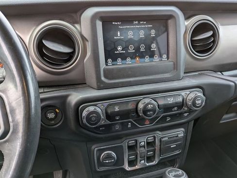 Certified 2019 Jeep Wrangler Unlimited Sport S image 17