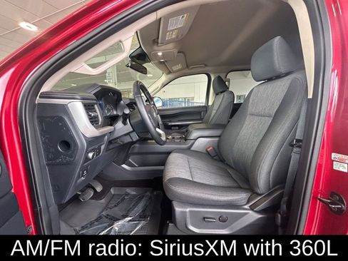 Used 2022 Ford Expedition XLT image 9