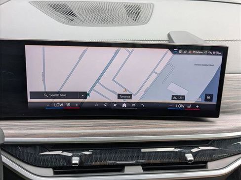 Used 2024 BMW X7 xDrive40i w/ Parking Assistance Package AWD/4WD image 15