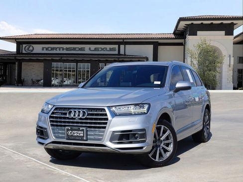 Used 2017 Audi Q7 3.0T Premium Plus w/ Premium Plus Package image 39
