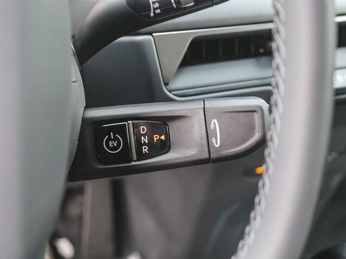 New 2026 Kia EV9 Wind image 20