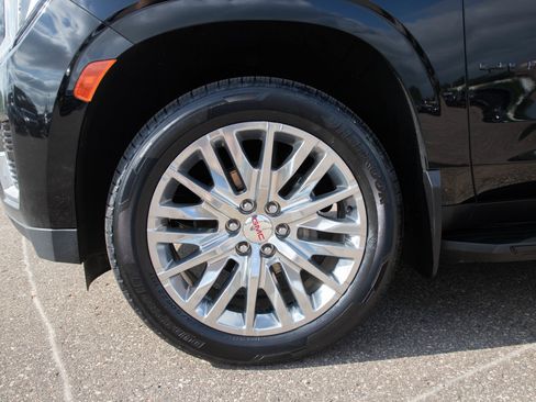 Used 2024 GMC Yukon SLE w/ Max Trailering Package AWD/4WD image 30