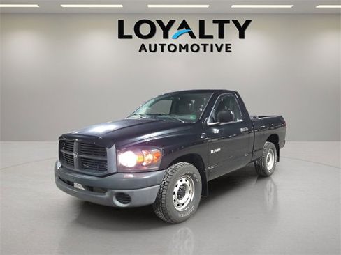 Used 2008 Dodge Ram 1500 Truck ST image 1