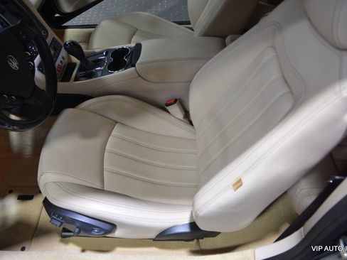 Used 2011 Maserati GranTurismo S image 27