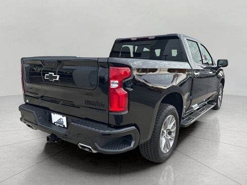 Used 2022 Chevrolet Silverado 1500 High Country w/ Safety Package II image 3