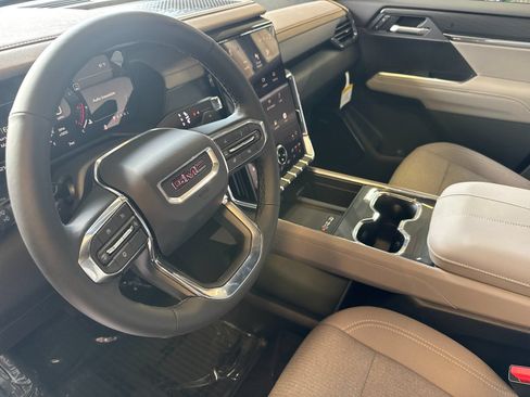 New 2026 GMC Acadia Elevation w/ LPO, All-Weather Package FWD image 9