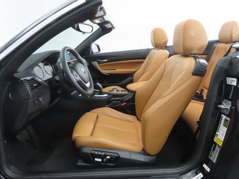 Used 2018 BMW 230i Convertible image 27