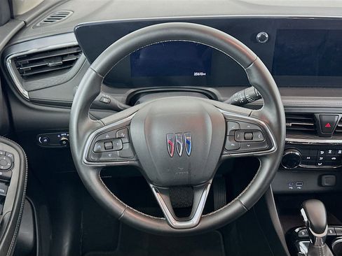 Used 2025 Buick Encore GX Preferred FWD image 18