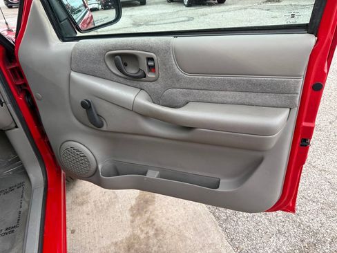 Used 2000 GMC Sonoma SLS w/ SLS Super Spec Pkg 2 RWD image 23