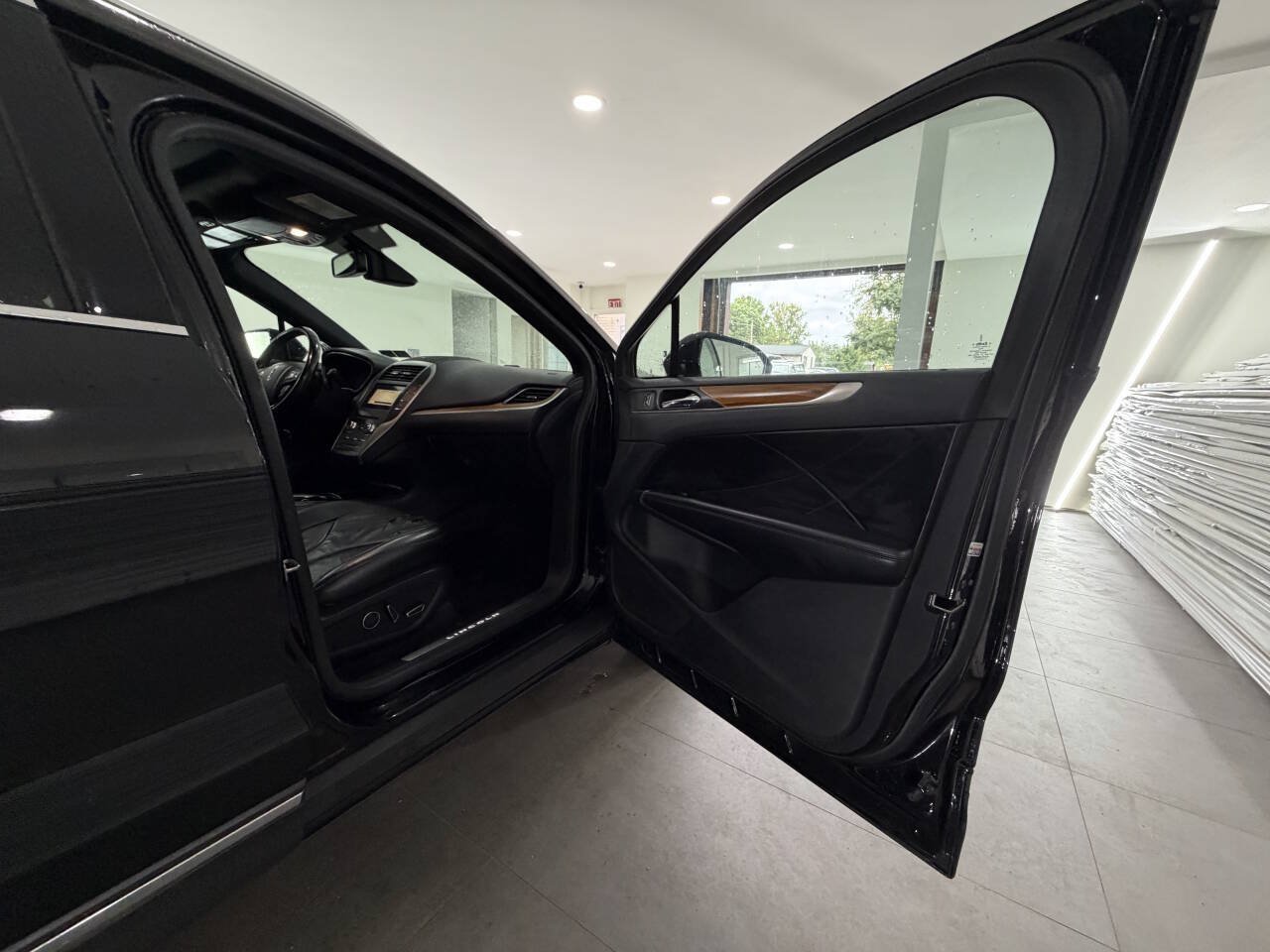 Used 2017 Lincoln MKC Reserve AWD/4WD image 15