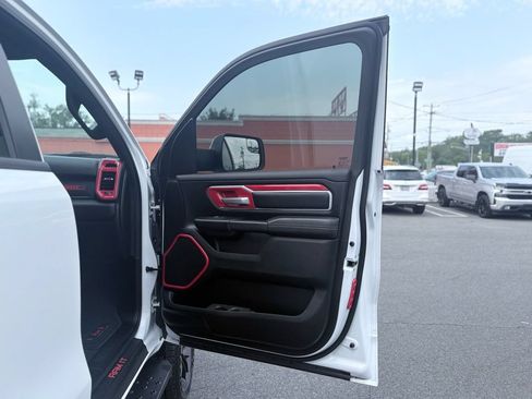 Used 2020 RAM 1500 Big Horn AWD/4WD image 37