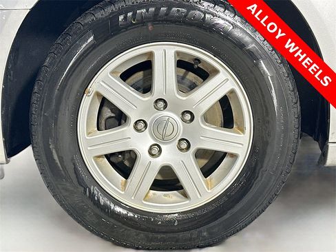 Used 2012 Chrysler Town & Country Touring image 31