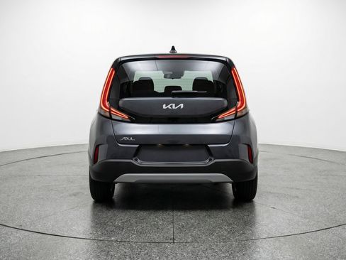 Used 2025 Kia Soul LX w/ LX Technology Package FWD image 7