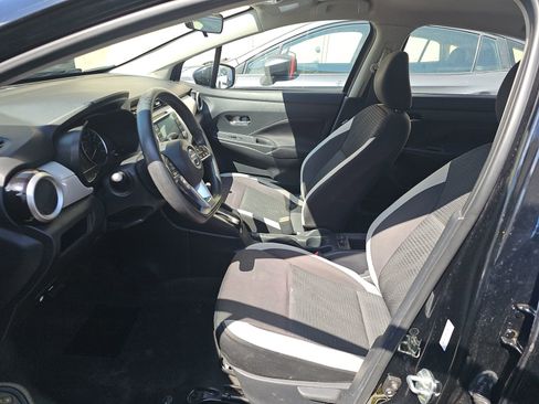 Used 2021 Nissan Versa SV FWD image 11