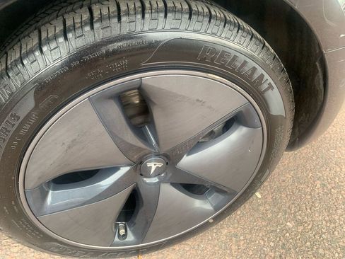 Used 2018 Tesla Model 3 Long Range AWD/4WD image 28