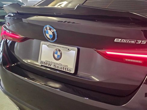 Certified 2023 BMW i4 eDrive35 RWD image 7