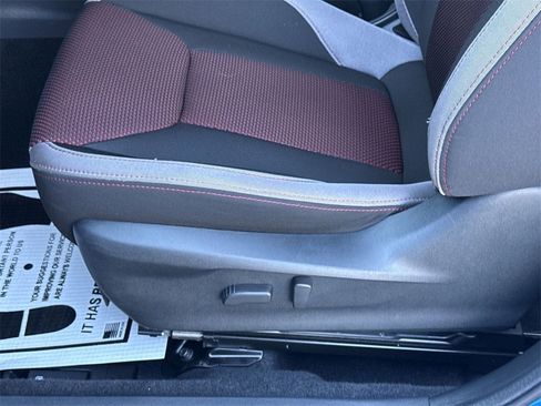 Used 2022 Subaru Impreza 2.0i Sport image 38