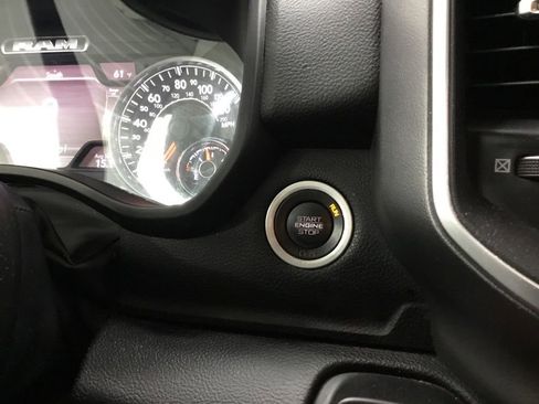 Used 2022 RAM 1500 Big Horn AWD/4WD image 34