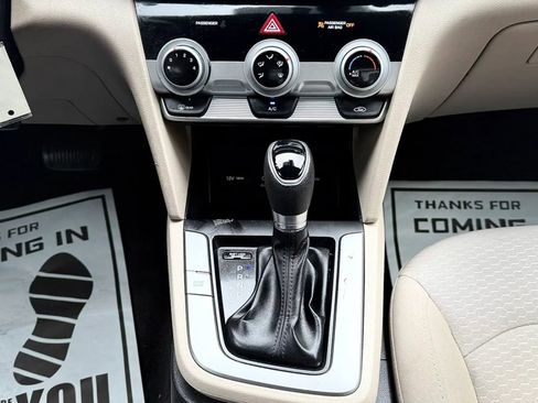Used 2019 Hyundai Elantra SEL FWD image 20