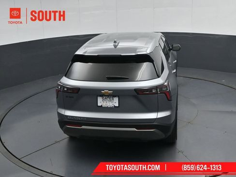 Used 2025 Chevrolet Equinox LT AWD/4WD image 44