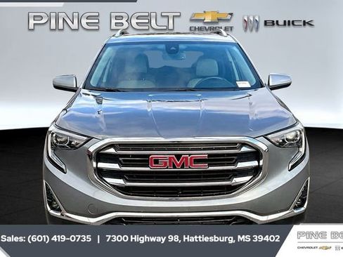 Certified 2021 GMC Terrain SLT image 3