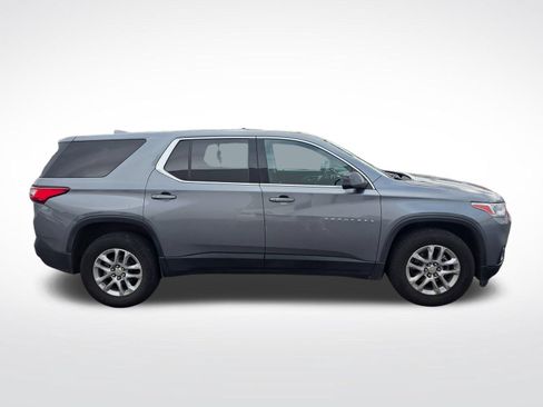 Used 2021 Chevrolet Traverse LS AWD/4WD image 4