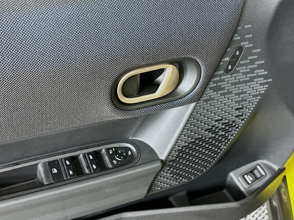 Certified 2025 MINI Cooper S FWD image 19