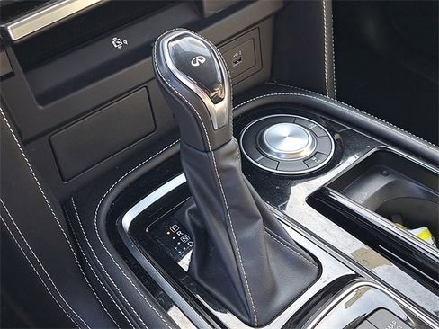 Used 2023 INFINITI QX80 Premium Select w/ Cargo Package image 25