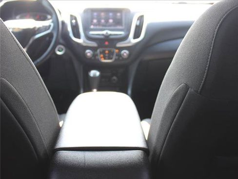 Used 2021 Chevrolet Equinox LT image 24