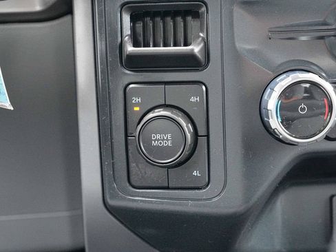 Used 2025 Ford F150 XLT w/ Equipment Group 301A Standard AWD/4WD image 32