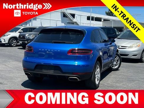 Used 2018 Porsche Macan AWD/4WD image 5