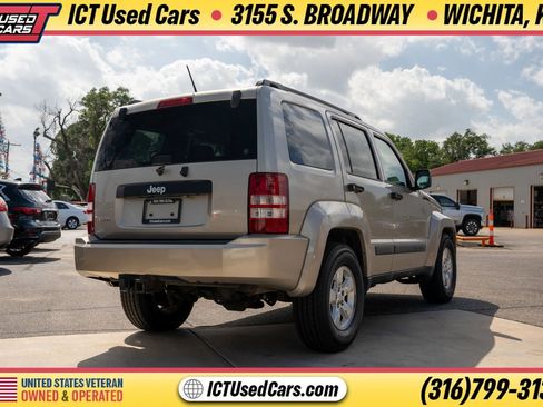 Used 2010 Jeep Liberty Sport w/ Popular Equipment Group AWD/4WD image 6