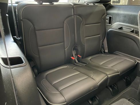 Used 2017 GMC Acadia Denali w/ Technology Package AWD/4WD image 22