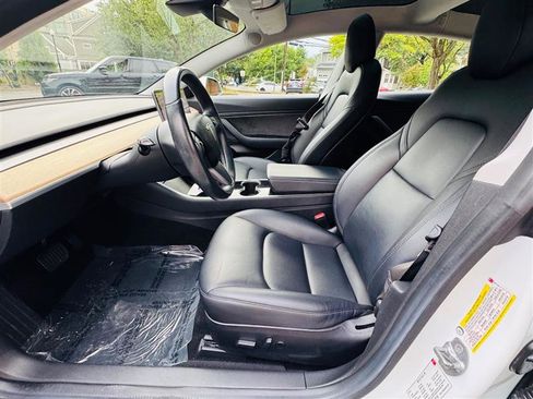 Used 2018 Tesla Model 3 image 31