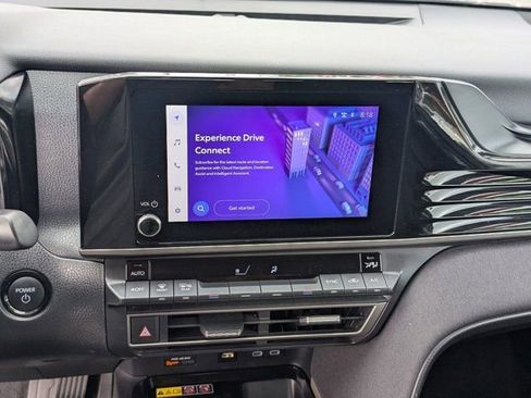 Used 2025 Toyota Camry LE image 18