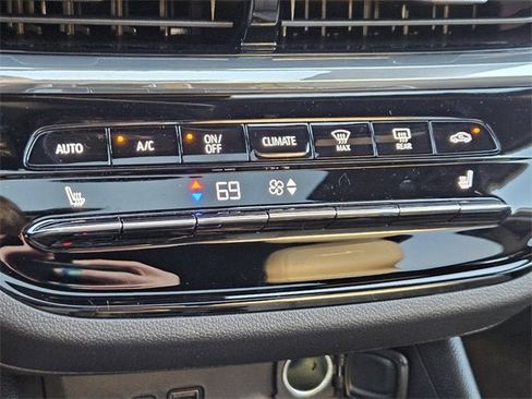 New 2025 Buick Envista Avenir image 19