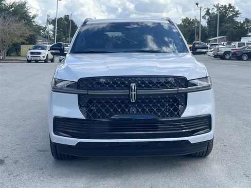 New 2025 Lincoln Navigator L Reserve w/ Jet Appearance Package image 8