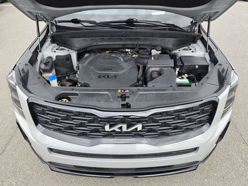 Used 2022 Kia Telluride SX w/ SX Prestige Package AWD/4WD image 19