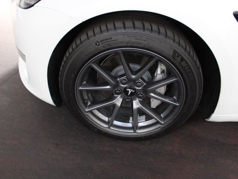 Used 2023 Tesla Model 3 Standard Range RWD image 15