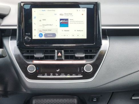 Used 2025 Toyota Corolla LE FWD image 19