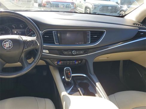 Used 2021 Buick Enclave Essence w/ Sound and Sites Package image 12