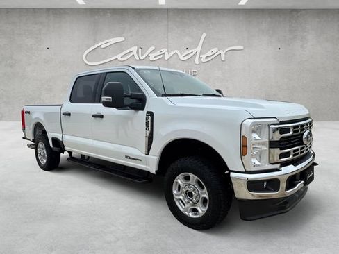 Used 2025 Ford F250 XLT AWD/4WD image 2