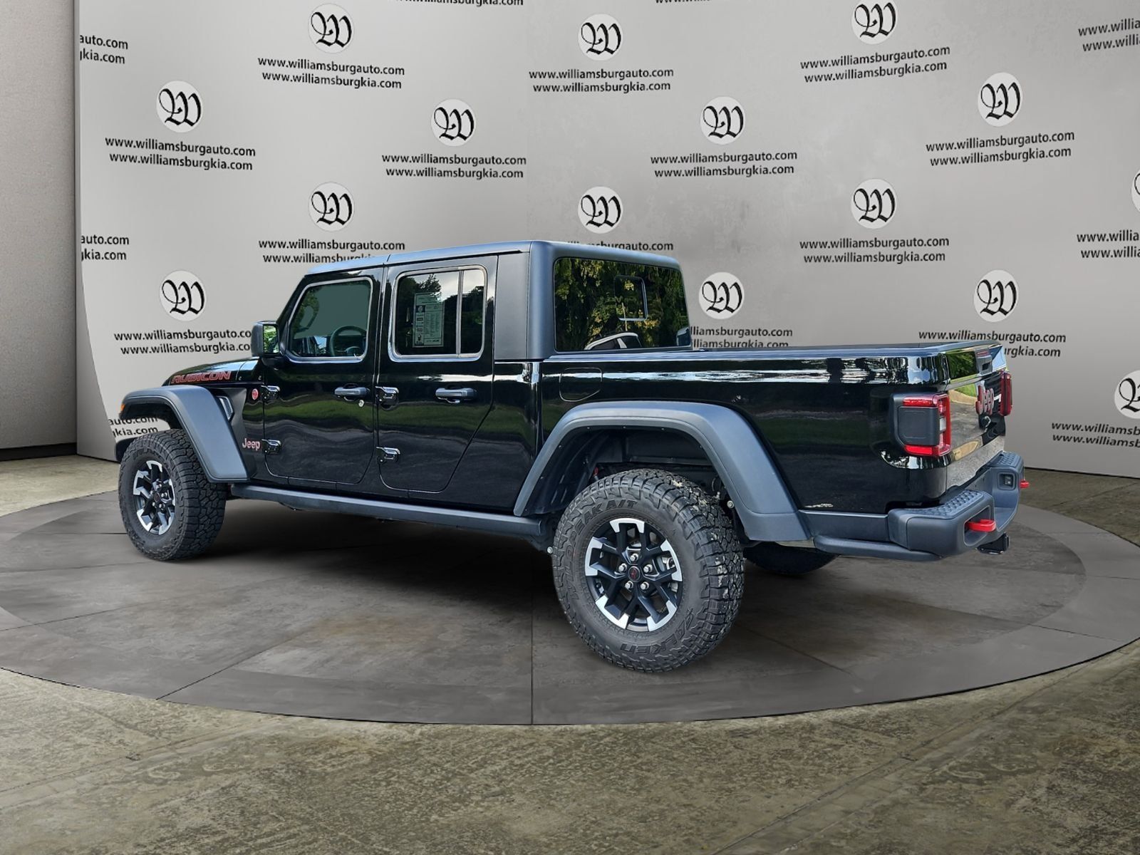 Used 2026 Jeep Gladiator Rubicon AWD/4WD image 3