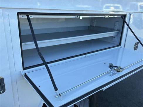 New 2024 RAM 4500 Tradesman w/ Chrome Appearance Group image 19