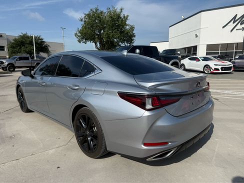 Used 2022 Lexus ES 350 F Sport FWD image 3
